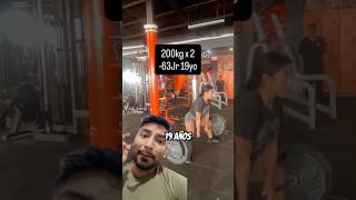 Tiene solo 19 años y FUERZA que supera a los HOMBRES