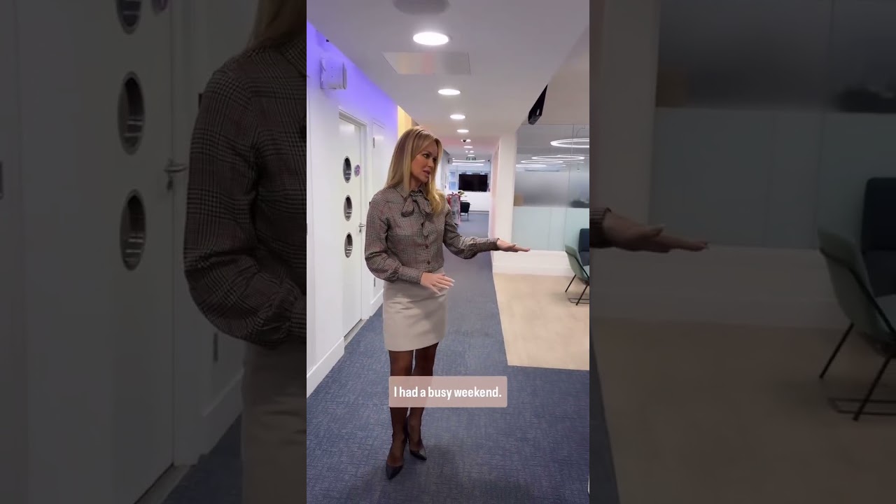 Amanda Holden short skirt