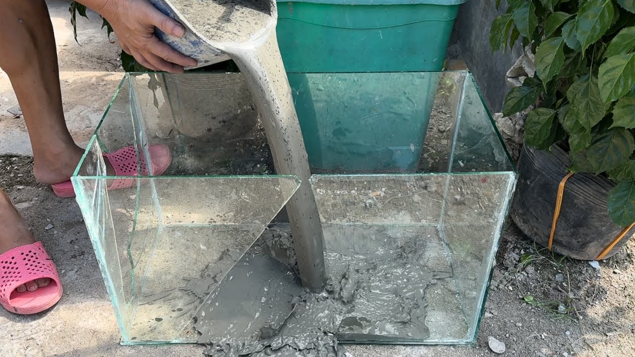 Amazing Creations from Cement and Broken Glass Aquarium - DIY Dream Garden