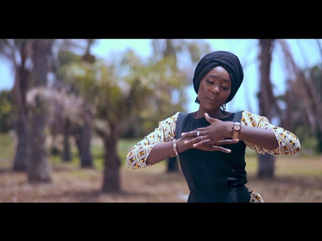 Umar M Shareef (Ga Amsar Tambaya) Latest Hausa Song Original Video 2023 class=