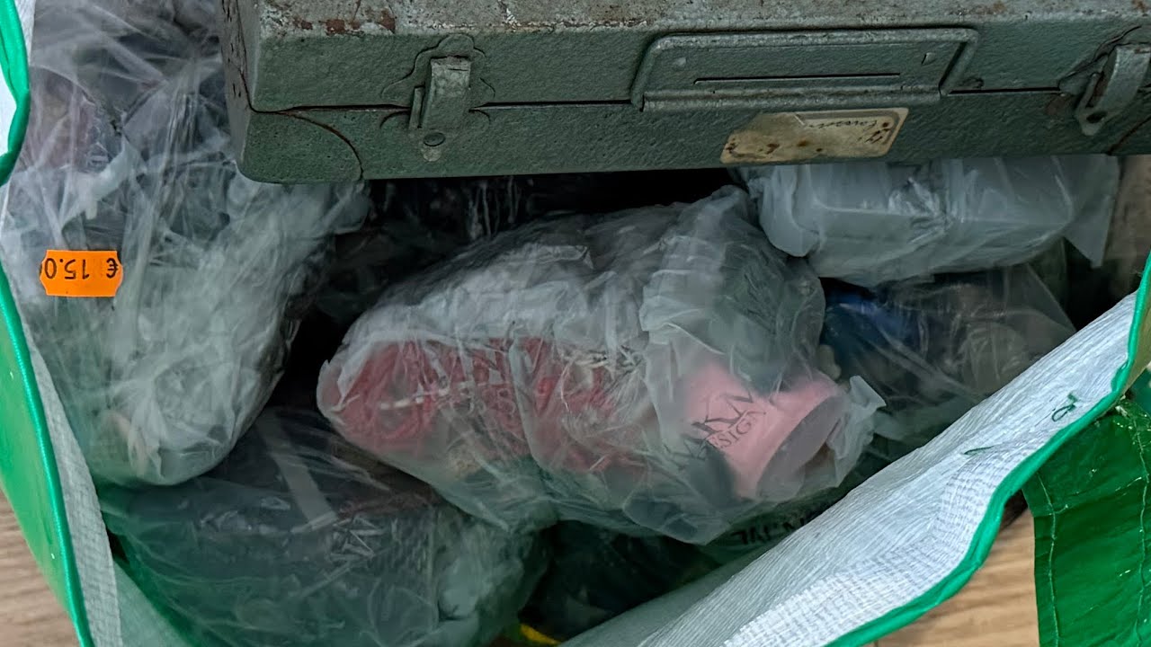 Если бы золото не попадалось я бы не купил эту полную сумку пакетов неизвестности в поисках сокровищ