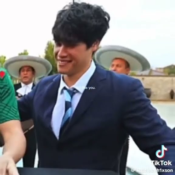 Alan X Kat or Alex X Kat