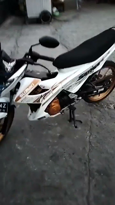 satria f putih tahun 2015