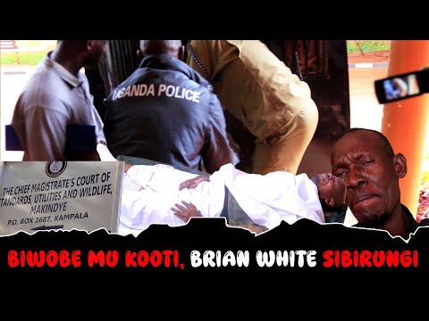 BRAYN WHITE AKOZE KATEMBA MU COURT E MAKINDYE OMULAMUZI AGAANYI OKUMUSOMERA EMISANGO NEBAMUZAAYO