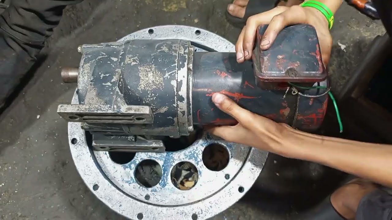 Changing damaged oil seal and maintenance of MAX gear motor 