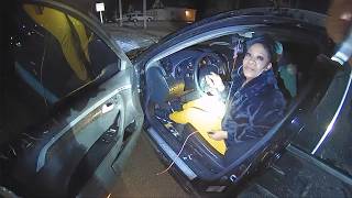 Drunk Driver Doesnt Realize She’s Being Pulled Over