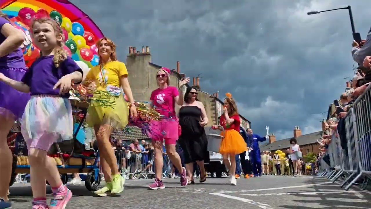 Great Knaresborough Bed Race 2025 - The Parade