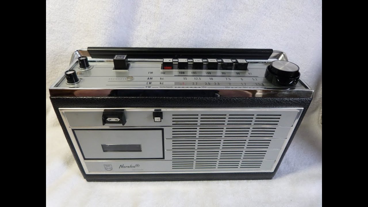 Player 22. Аудиокассета Philips fx60. Магнитола Philips Radiorecorder. Радиоприемник Philips 738. Philips RR 445..