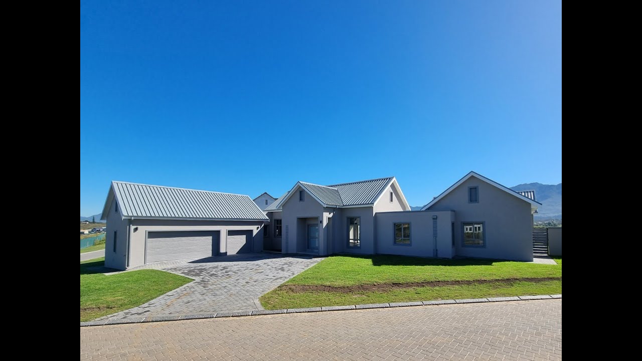 Property FOR SALE in GARDEN ROUTE, Kingswood Golf Estate, RXEC