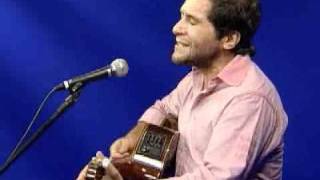 CANTOR DANIEL CANTANDO ADORO AMAR VOCE NO CHAT DO TERRA