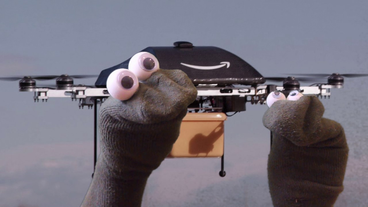 live free armory Amazon Drone: News for kids (with Hopppy and Jumpy)