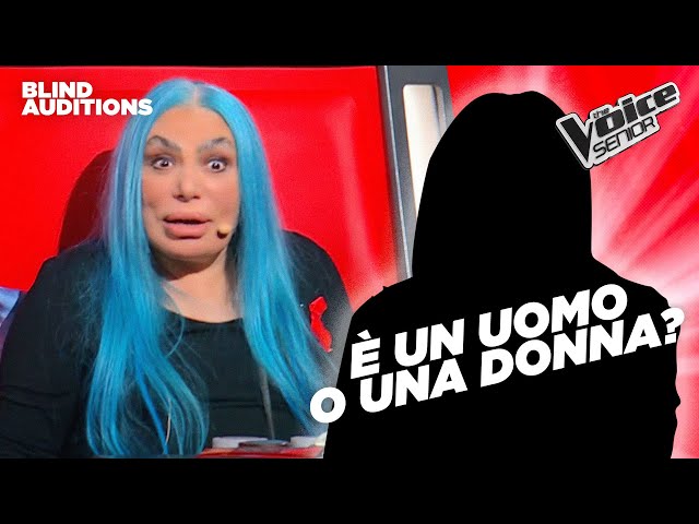 Una voce insolita che stupisce i coach | The Voice Senior 4 | Blind Auditions class=