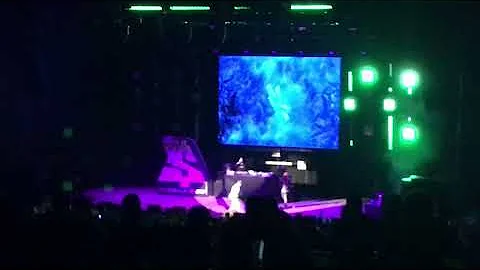 Bitch I Look Good -KoolJohn