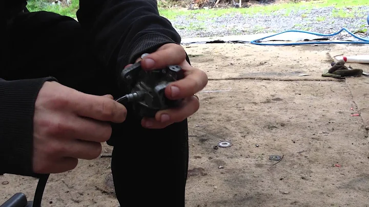 PushMowerRepair.com - Install Victa Fuel Line On Briggs and Stratton