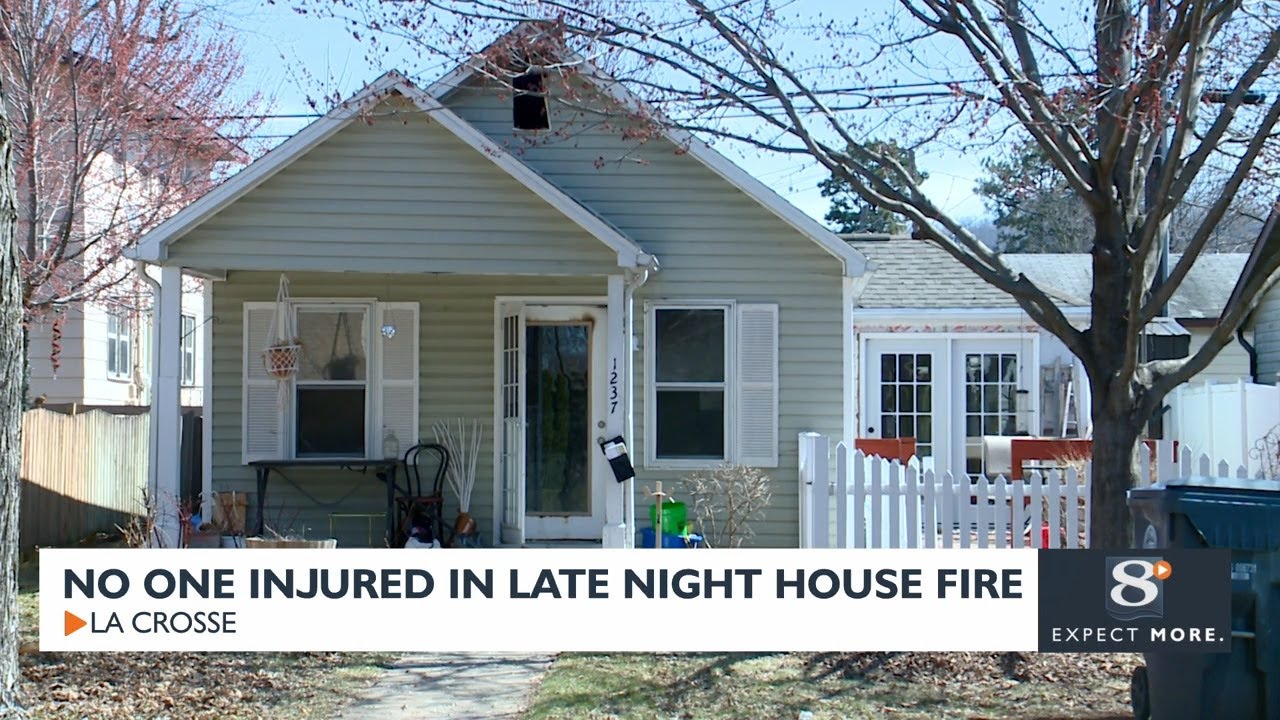 No one injured in late night house fire - YouTube