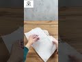 How to make a simple hot glue vase #homediy #gluegunart #gluegunhacks #vasecenterpiece #craft #diy