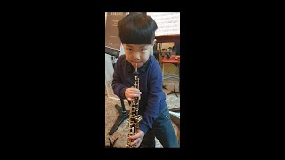 만4세 오보에 레슨?A Four-Year-Old Oboe Lesson?