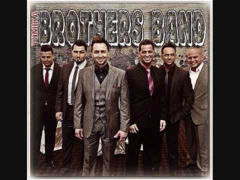 Munadhel Tomika Tomika Brothers Band Shikhani Bagiea 05 11 13