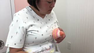 手で母乳をしぼる方法