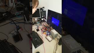 What happens if a GPU is removed while a game is running