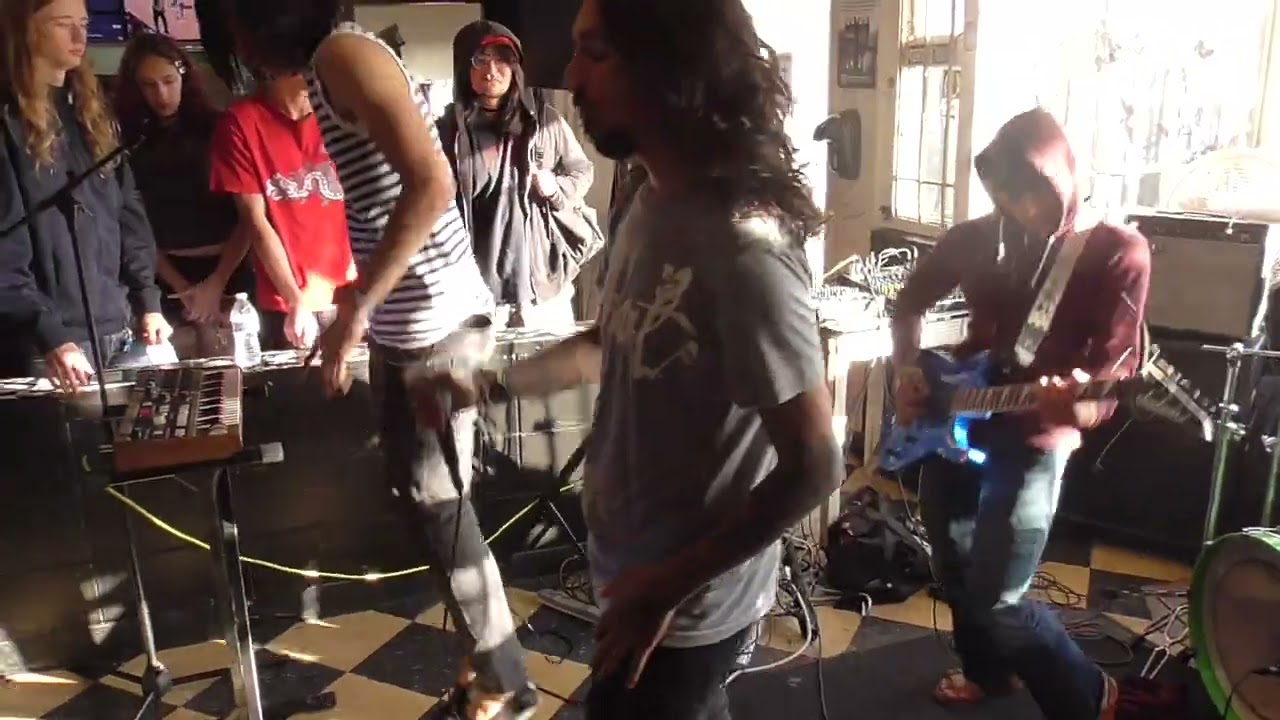 The Sky Awaits live @stay gold deli 06/11/25