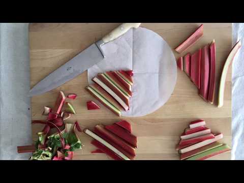 cutting rhubarb to fit into cake pan | sweetish.co