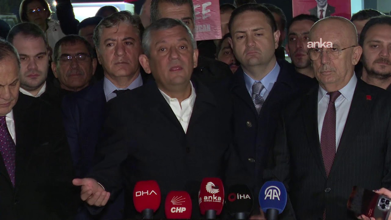 CHP Genel Başkanı Özgür Özel, Sincan Cezaevi önünde açıklama yapıyor / Ankara #Canlı