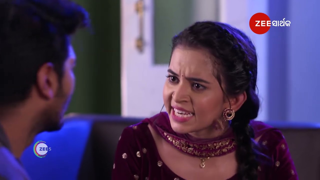 Tu Khara Mun Chaai | ଏଇ ଗୋଟେ bed ରେ କ'ଣ ଆମେ ଦିଜଣ ଶୋଇବା !