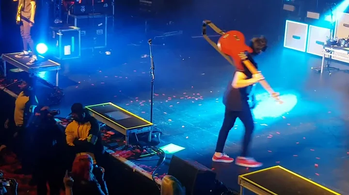 Pierce the Veil Live at Birmingham o2 Academy 9.12...