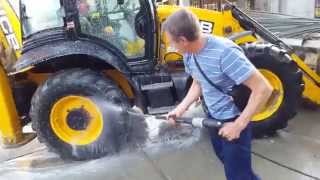 Профессиональная мойка KARCHER HD 6-16 4M - испытание на тракторе видео Полупрофессиональная минимойка Karcher K 5.700 для машины купить