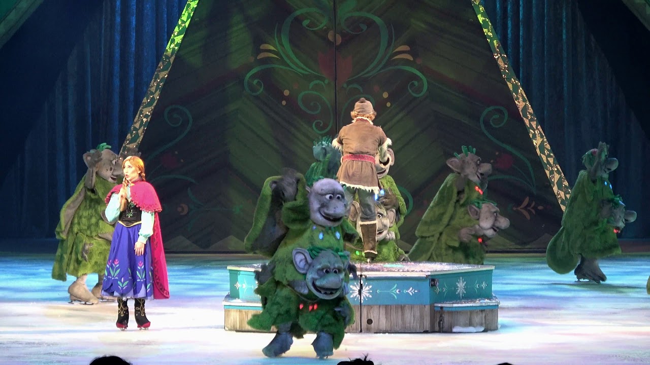 [4K HD] Disney On Ice Frozen, Trolls Perform Fixer Upper YouTube