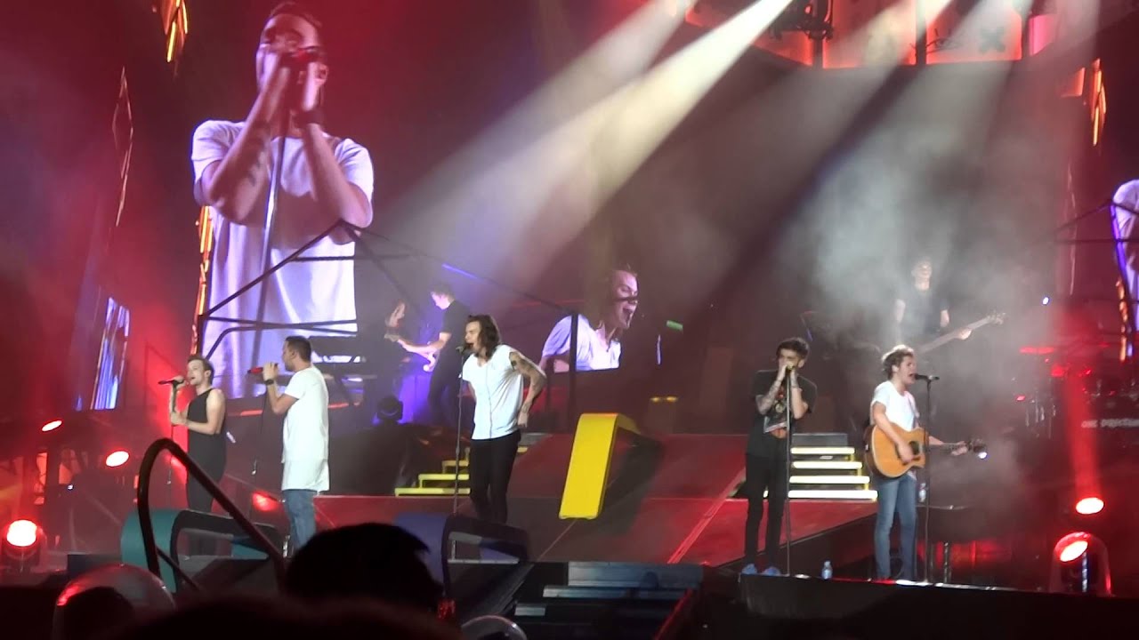 Night Changes - One Direction On The Road Again Tour 2015 - Sydney, Sunday 8th February