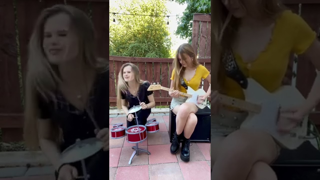 Master of Puppets (intro) -Metallica: on Baby instruments adlı videoyu YouTube'da izle Master of Puppets (intro) -Metallica: on Baby instruments adlı videoyu YouTube'da izle