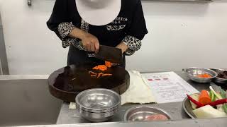 2019年丙級中餐烹調302 -3三色炒雞絲`火腿冬瓜夾`鹹蛋黃炒杏菇條