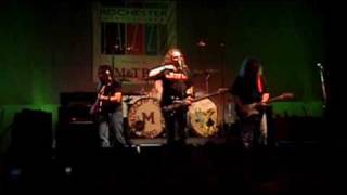 Watch Kentucky Headhunters Some Folks Like To Steal video