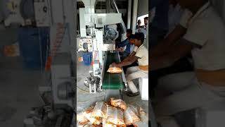 2.550Kg Per Bag Automatic Rice Packing And Sealing Machine With Low Price