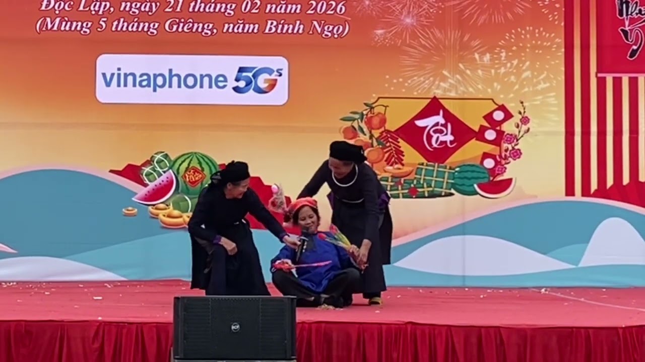 Trích đoạn làm bụt hát giao lưu lễ hội