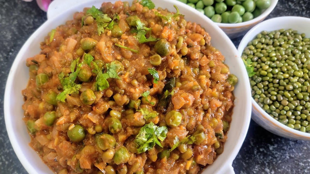 పచ్చి బటాని & పెసర్లు మసాలా కర్రీ|  Protein & fiber rich curry| Side dish for Rice & Chapathi|