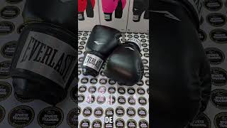 ¡Los clásicos guantes de BOXEO Everlast Pro Style negros! 🥊🔥 #Shorts