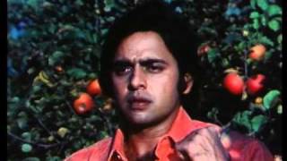 Sabse bada rupaiya - classic bollywood movie 1976 directed by s.
ramanathan, banner mahmood. starring : vinod mehra, moushami
chatterjee, mahmood, fari...