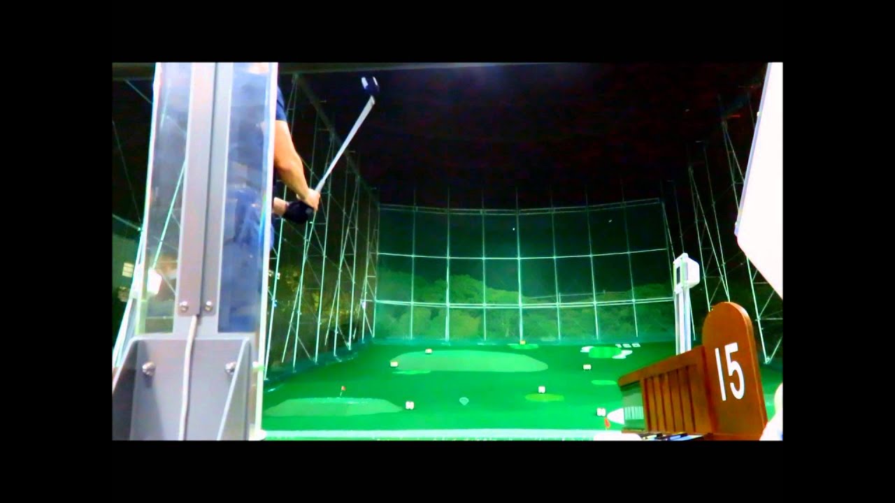 ゴルフ練習場５（５７歳平均飛距離２８０ヤード）　梅里カントリー