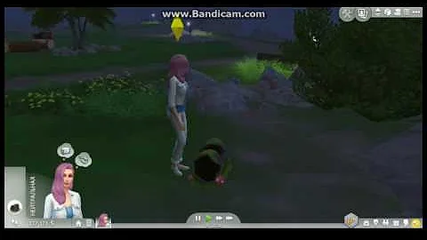 The Sims 4 - Ловит лягушек