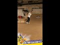 #OLYMPIJSKÁSOUTĚŽ - Maxim Habanec učí složitější trik na skateboardu