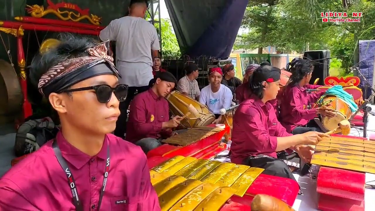 GENDING GUGUR GUNUNG MUNGGAH TALU BANYUMASAN 🇮🇩KUDA LUMPING SEKAR KENANGA KRIDA BUDAYA
