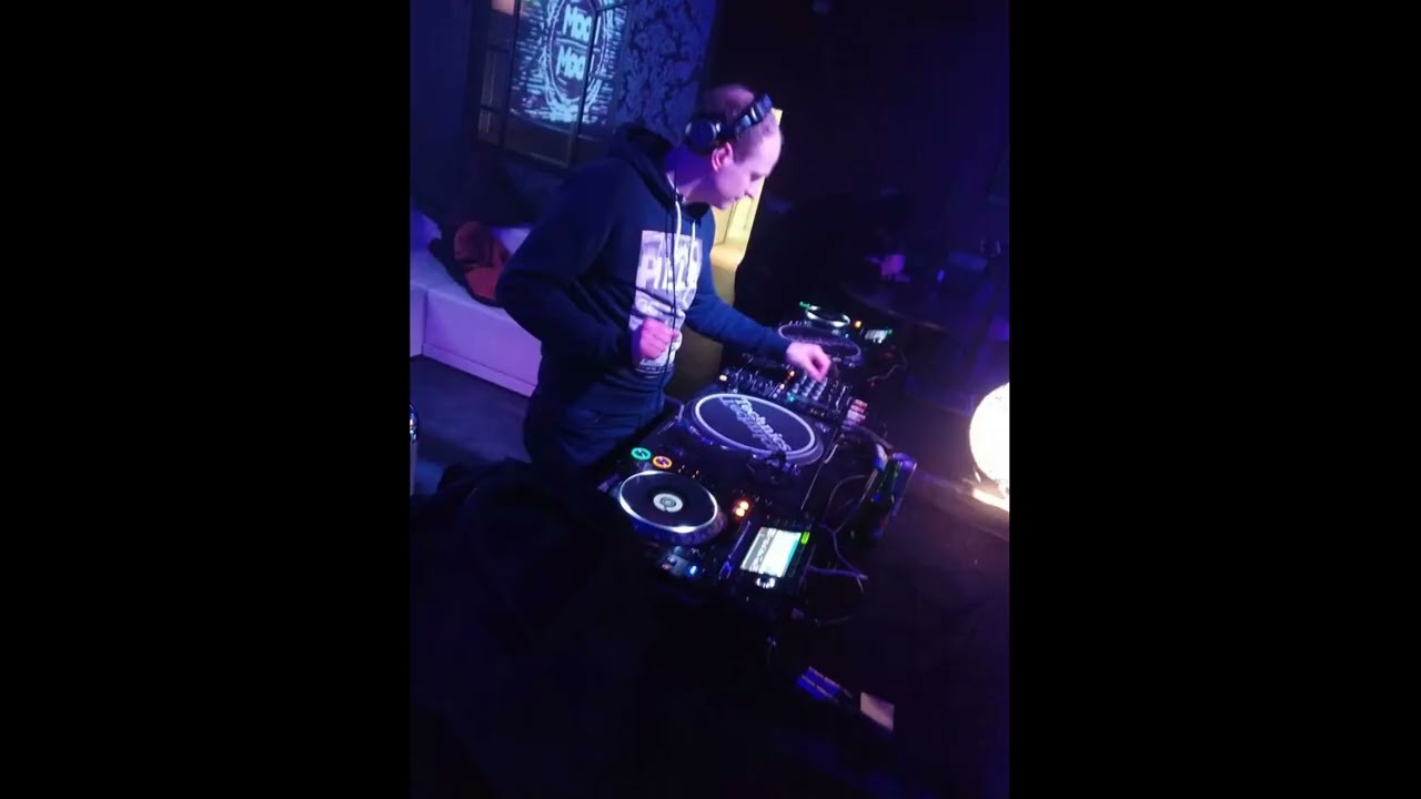 DJ Hub - In The Mix 15.03.25 "Signum Ab Astris" - Techno Podcast Dj Mix