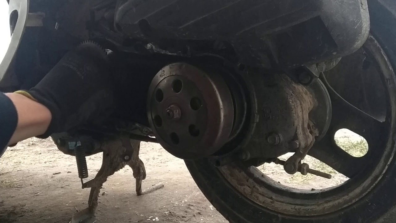 Как снять вариатор на скутере !!! - YouTube