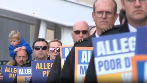 Over 1,000 Allegiant pilots picket nationwide, including at DSM International Airport