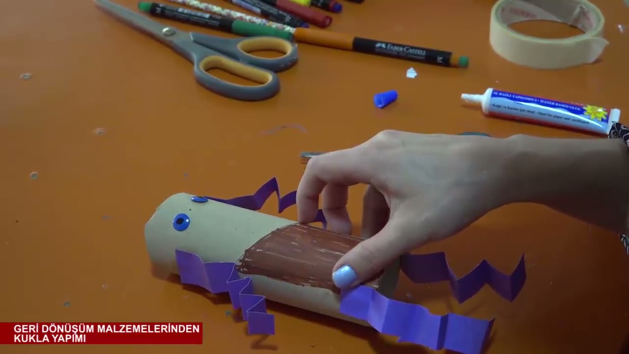 Sosyal Gelişim ve Beceri Atölyeleri - Geri Dönüşüm Malzemelerinden Kukla Yapımı