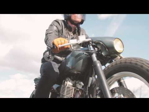 Video: Throttle Jockey: Singles-therapie Op Yamaha's SR400 Retrobike