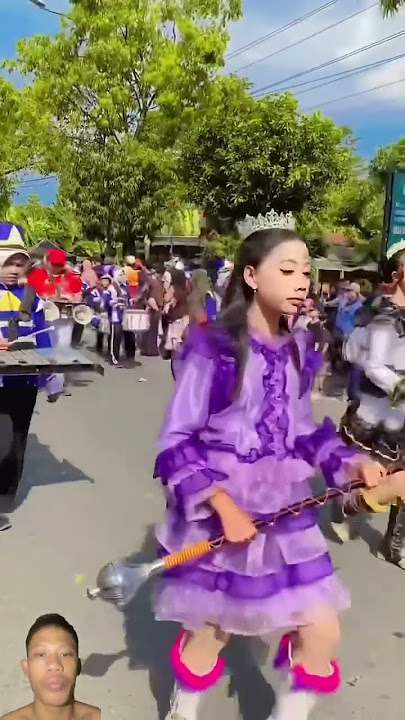 RAZKA BARU PERTAMA KALI #drumband #karnaval #17agustus #hutri77 #merdeka #lucu #jadipenjualeskrim